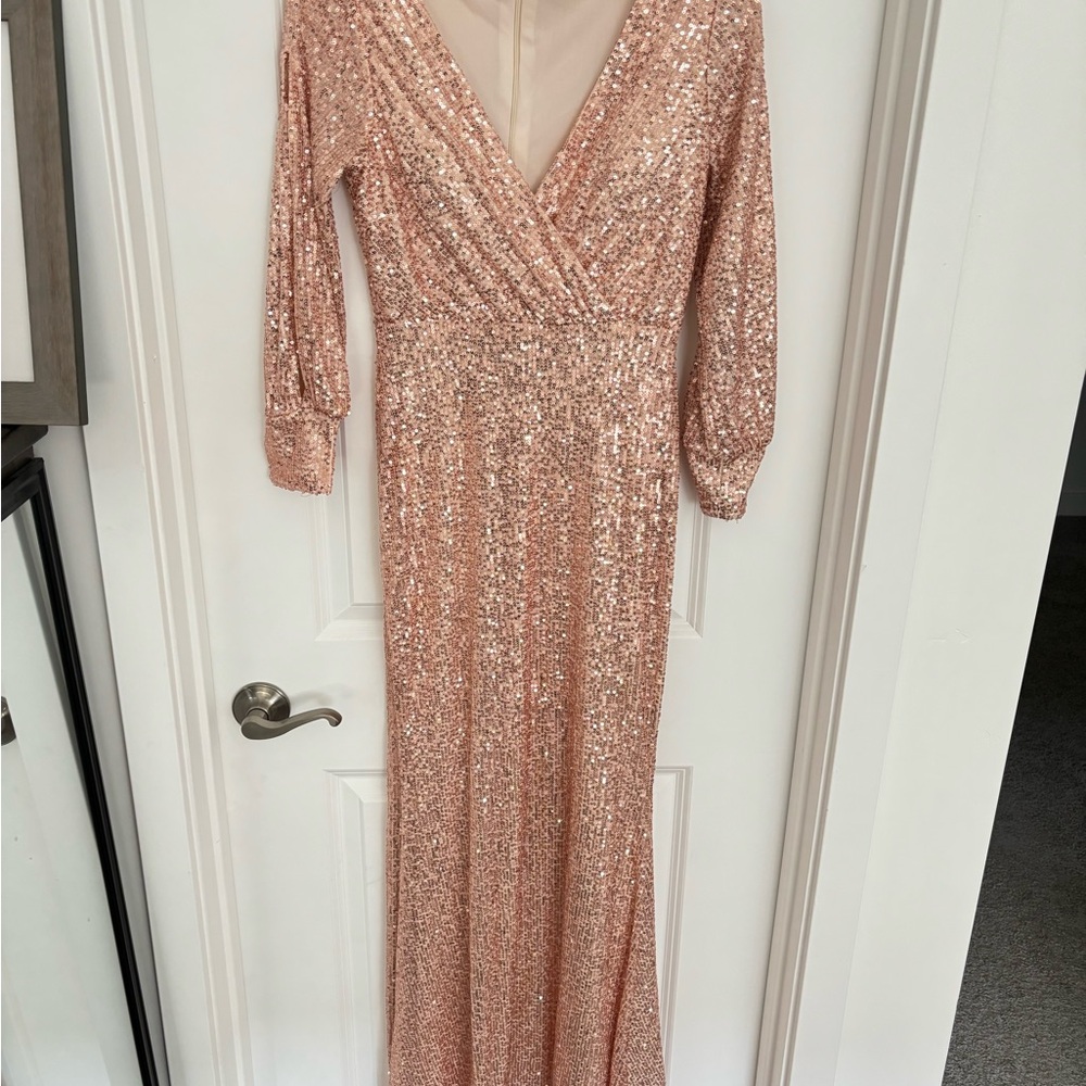 Rose Gold Sequence Dress! In great condition! Comfortable fit.